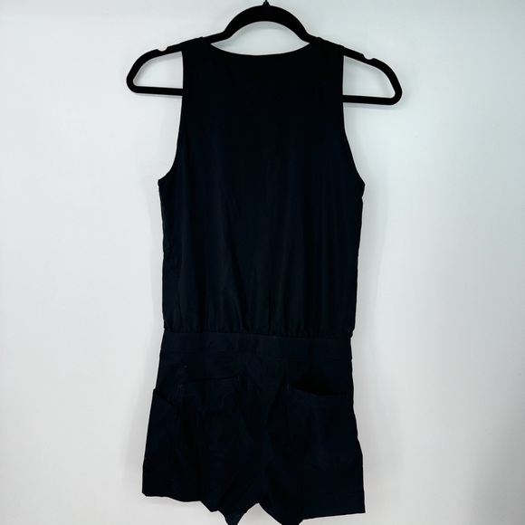 Arc’teryx Button Up Sleeveless Athletic Casual Outdoors Lightweight Romper - Picture 2 of 4